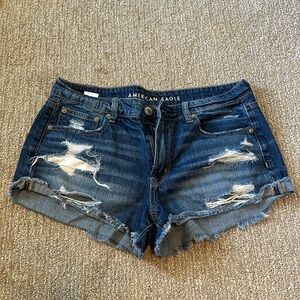 EUC. American Eagle Tomgirl shortie